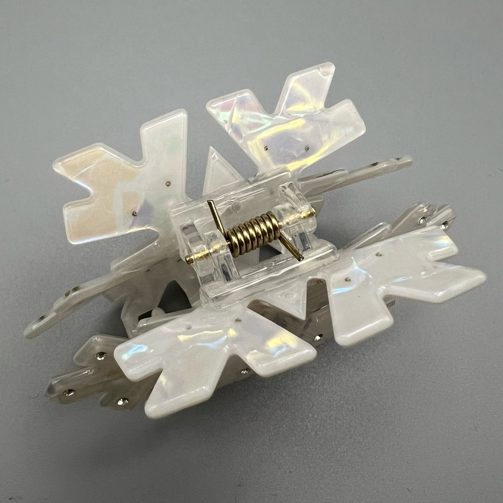 Snowflake Claw Clip - Picture 4 of 5